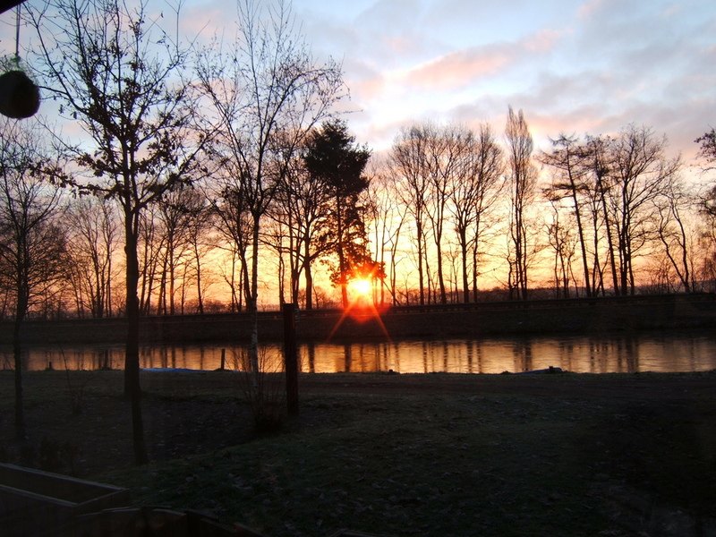 Zonsondergang over de Noordervaart
